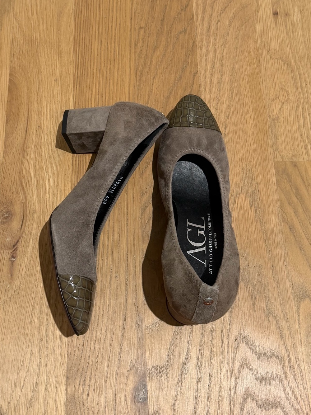 AGL Olive Suede Block Heel Pumps with Croc-Texture Cap Toe